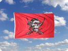 Pirat auf rotem Tuch Flagge 90cm x 150cm